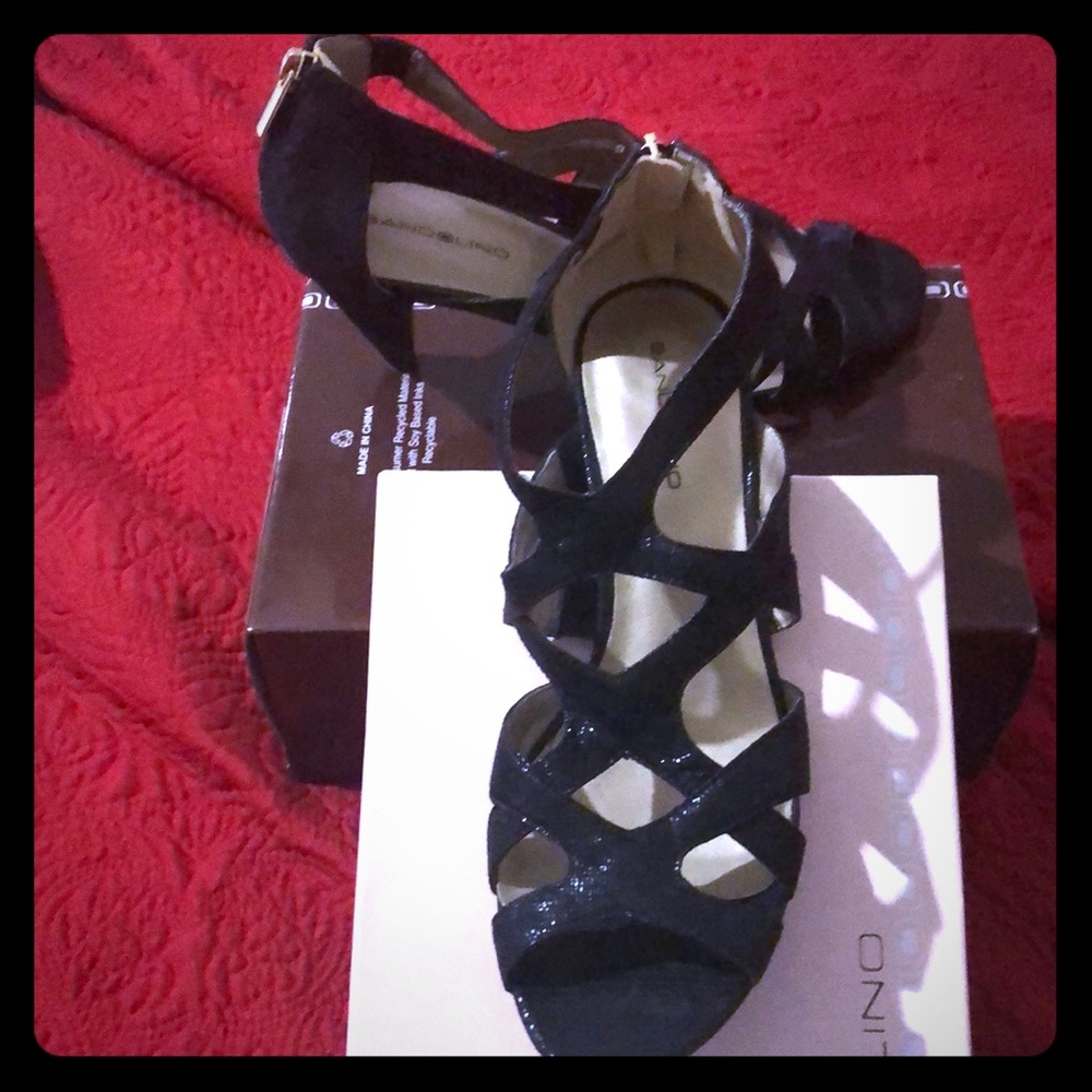 9M BANDOLINO Black snakeskin sandal.